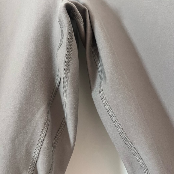 Abercrombie YPB studioFLEX 7/8-Length Activewear 
Legging Size Large - Picture 4 of 7